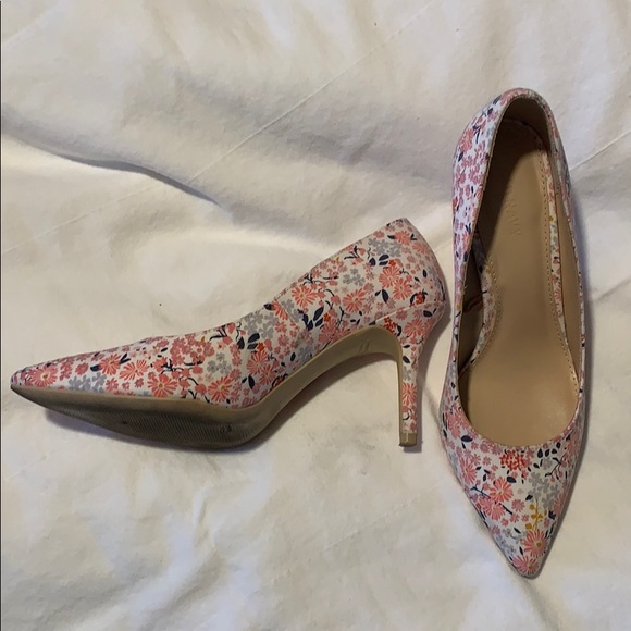 Floral heels - Picture 2 of 4